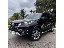 Toyota Hilux SW4