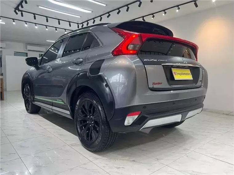 Mitsubishi Eclipse Cross Cinza 19