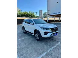 Toyota Hilux SW4