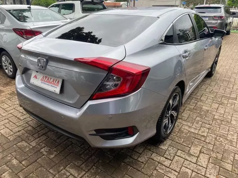 Honda Civic Prata 18