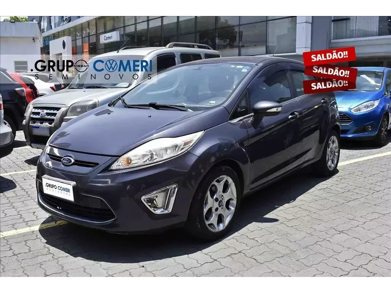 Ford Fiesta Cinza 8