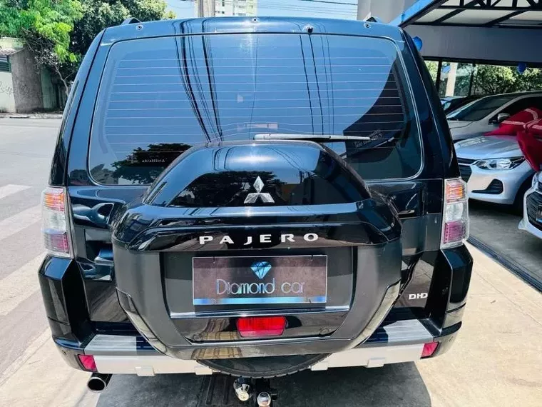 Mitsubishi Pajero Full Preto 10