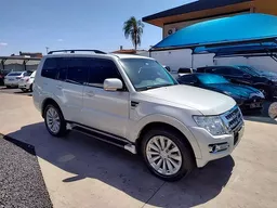 Mitsubishi Pajero Full