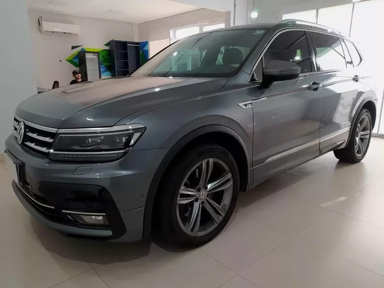 Volkswagen Tiguan Cinza 5