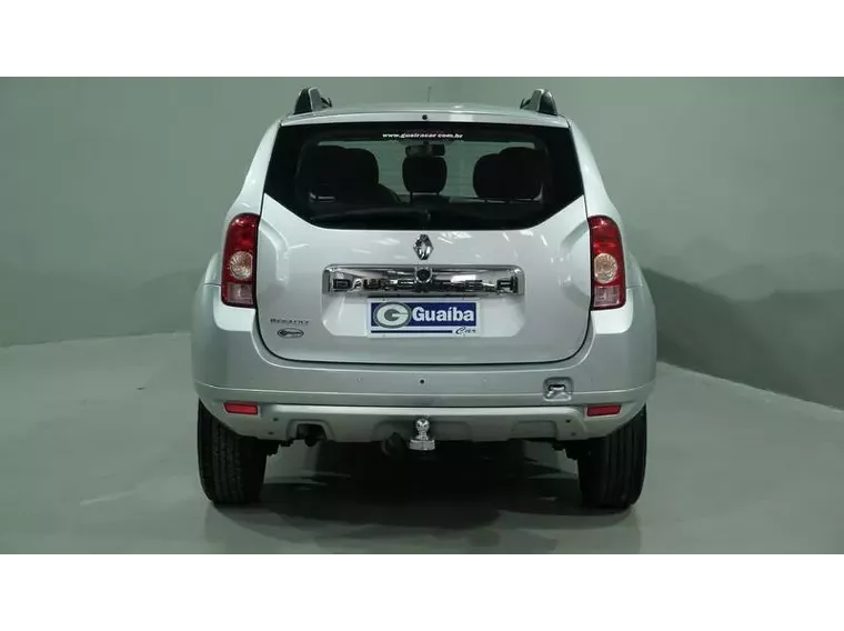 Renault Duster Prata 16