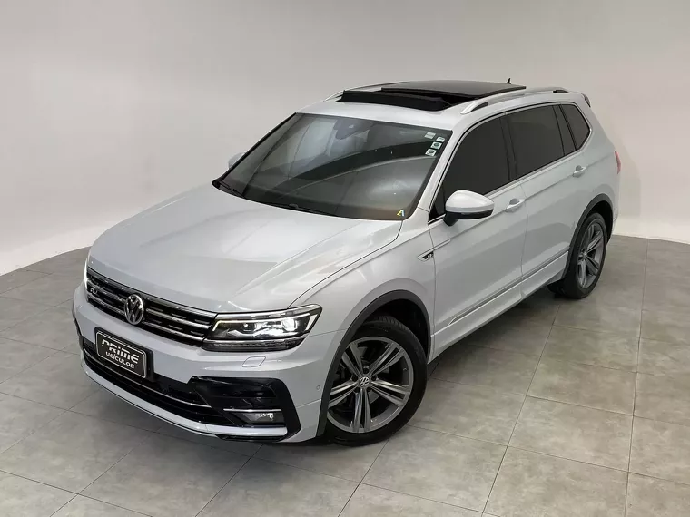 Volkswagen Tiguan Prata 11