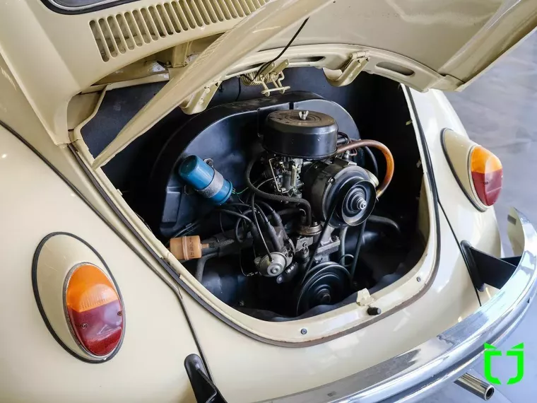 Volkswagen Fusca Bege 13