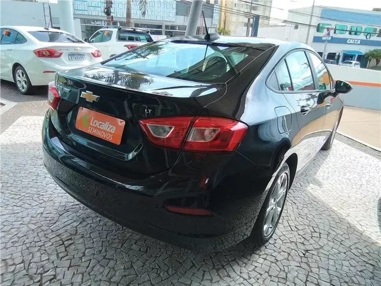 Chevrolet Cruze Preto 3