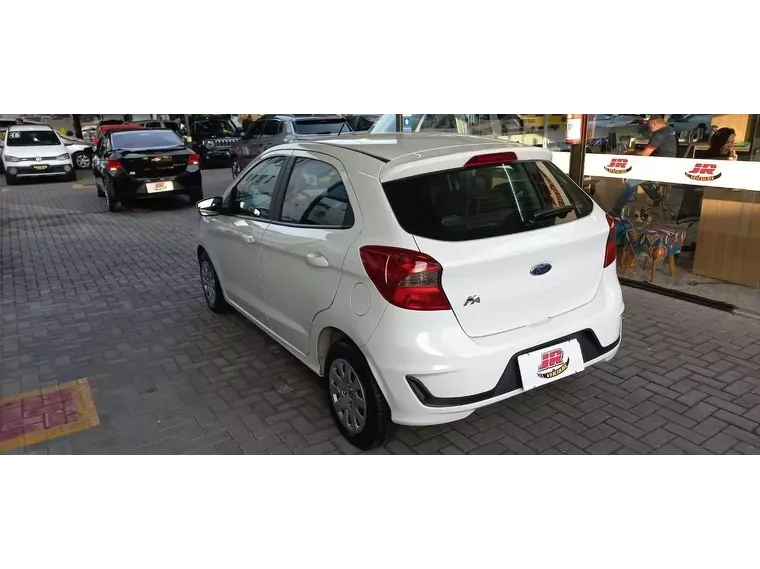 Ford KA Branco 7