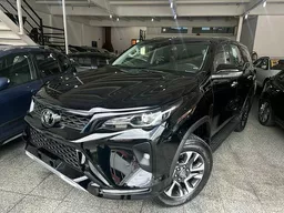 Toyota Hilux SW4