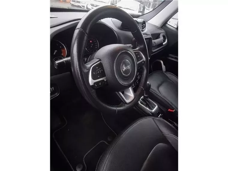 Jeep Renegade Prata 11