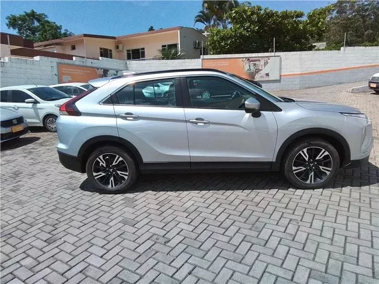 Mitsubishi Eclipse Cross Prata 9