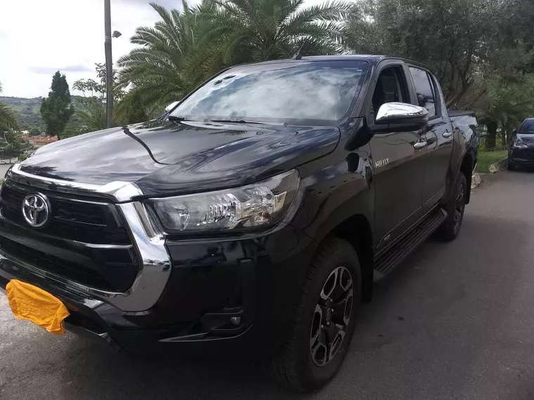 Toyota Hilux Preto 5