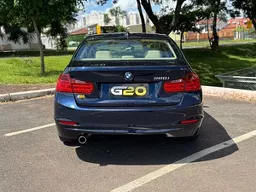 BMW 320i
