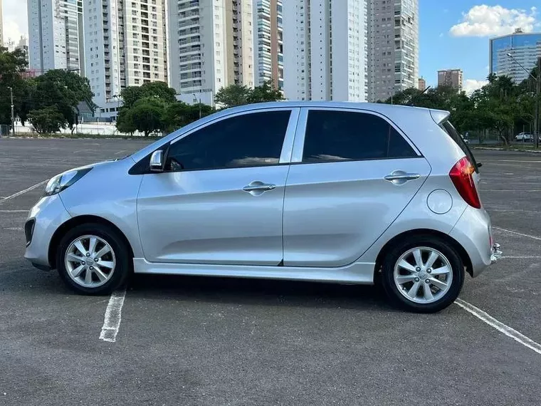 KIA Picanto Prata 15