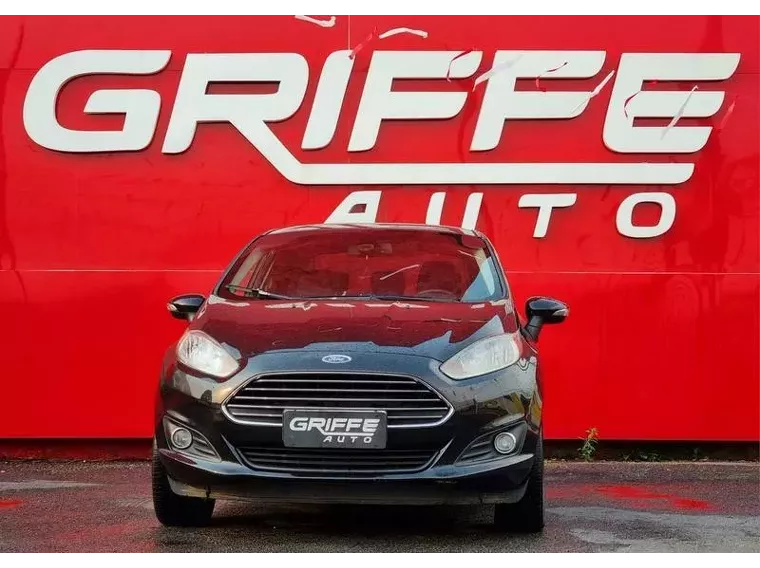 Ford Fiesta Preto 6