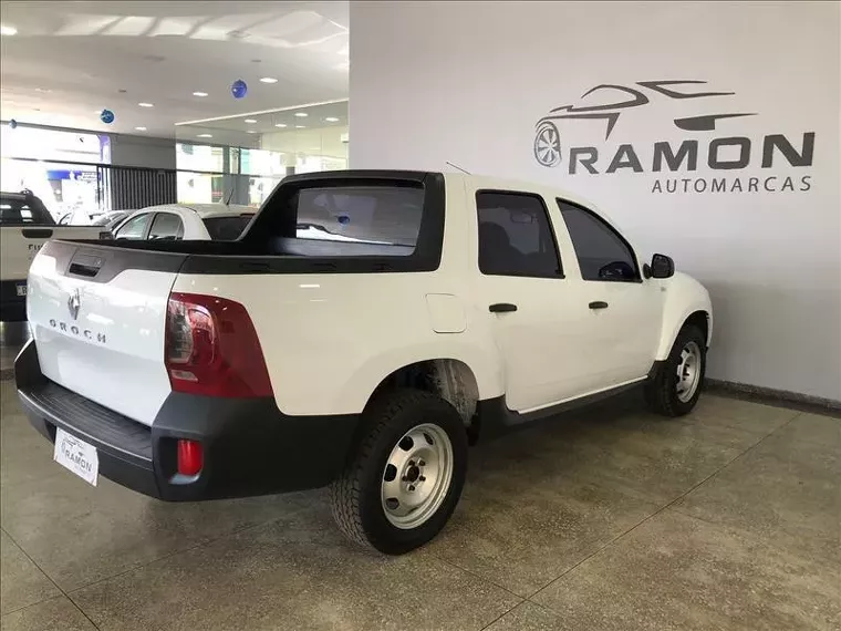 Renault Duster Oroch Branco 7