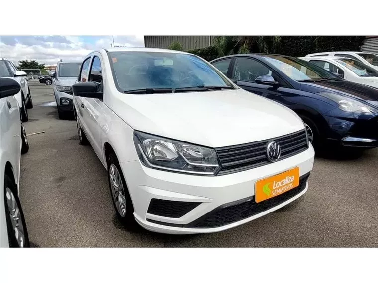 Volkswagen Voyage Branco 1