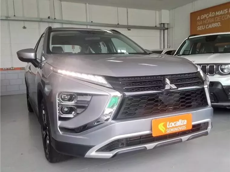 Mitsubishi Eclipse Cross Prata 3