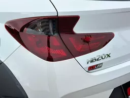 Hyundai HB20X