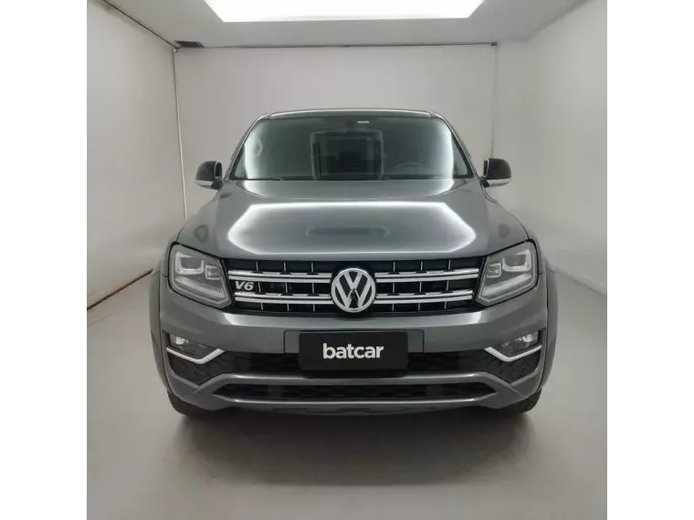 Volkswagen Amarok Cinza 14