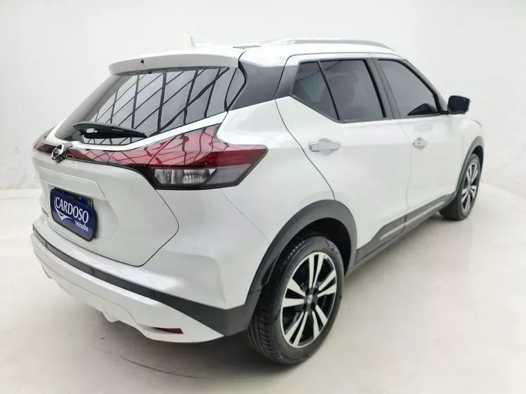 Nissan Kicks Branco 16