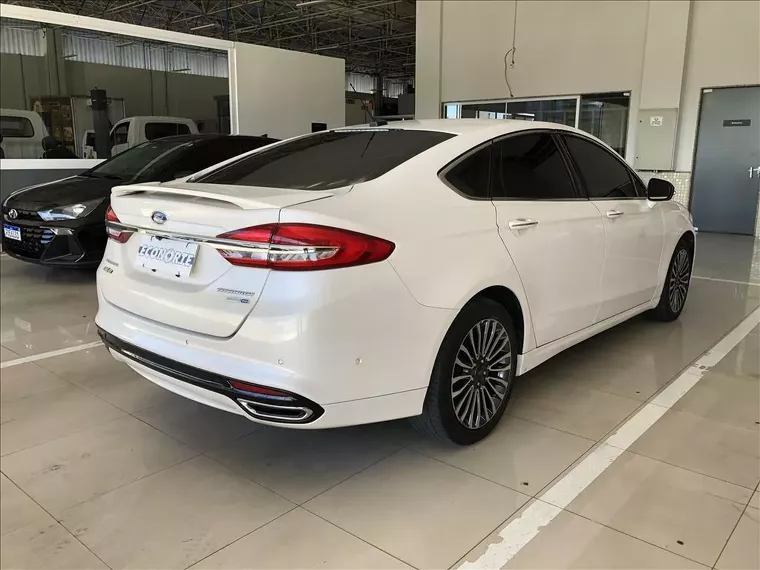 Ford Fusion Branco 1