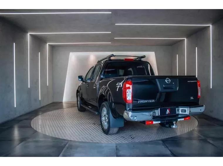 Nissan Frontier Preto 9