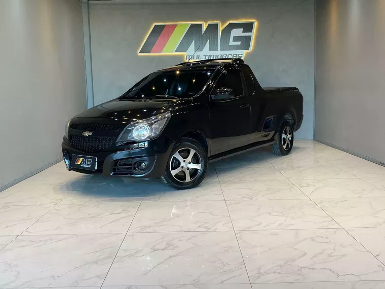 Chevrolet Montana Preto 6