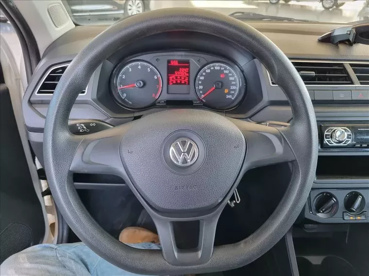 Volkswagen Saveiro Branco 2