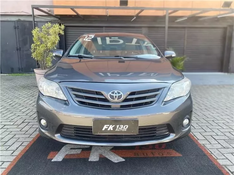 Toyota Corolla Cinza 10