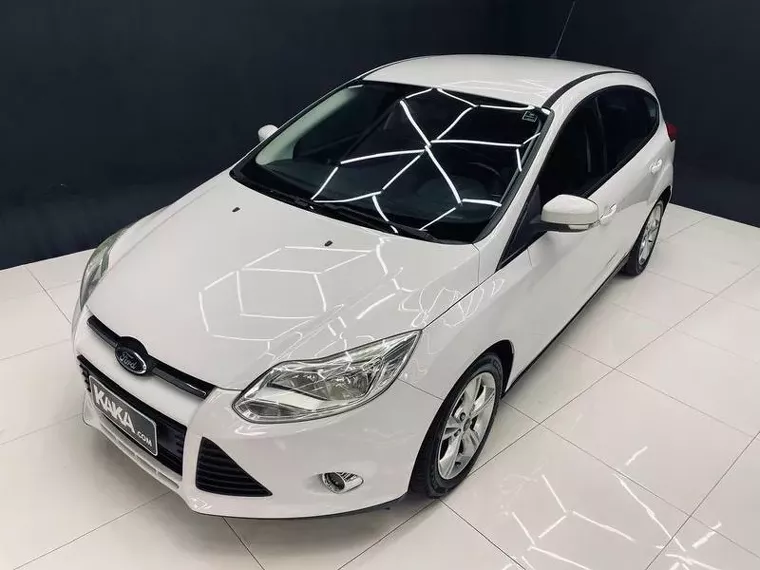 Ford Focus Branco 4