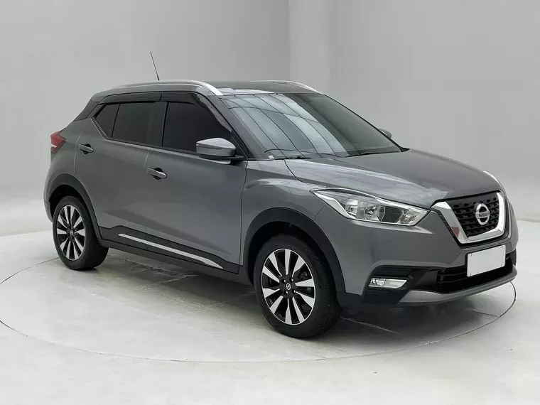 Nissan Kicks Cinza 2