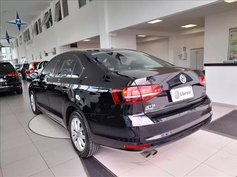 Volkswagen Jetta Preto 11