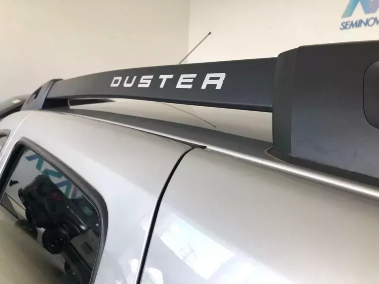 Renault Duster Prata 16