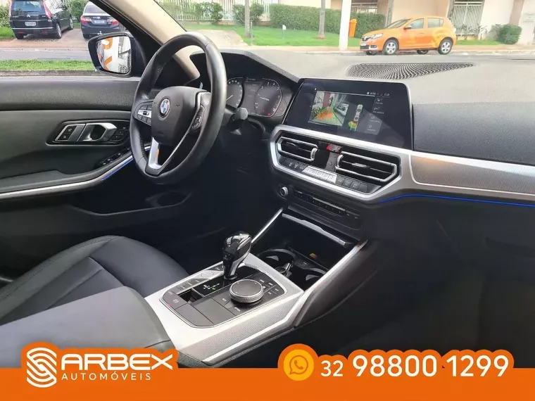 BMW 320i Cinza 15