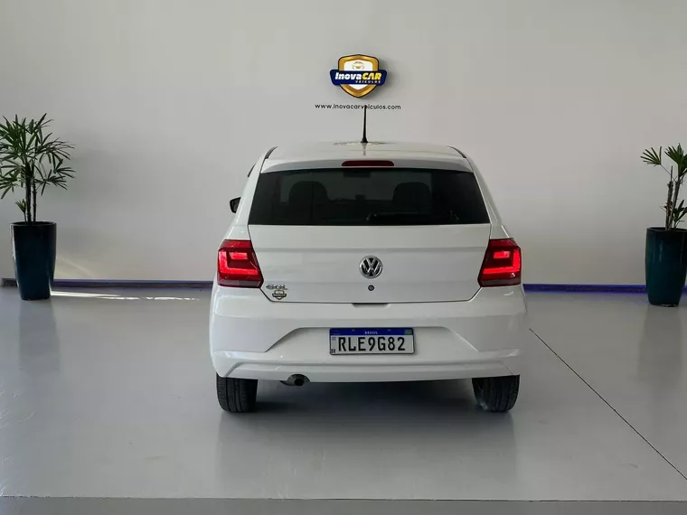 Volkswagen Gol Branco 7