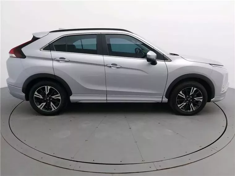 Mitsubishi Eclipse Cross Prata 14