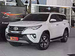 Toyota Hilux SW4