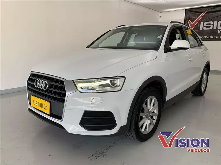 Audi Q3 Branco 11