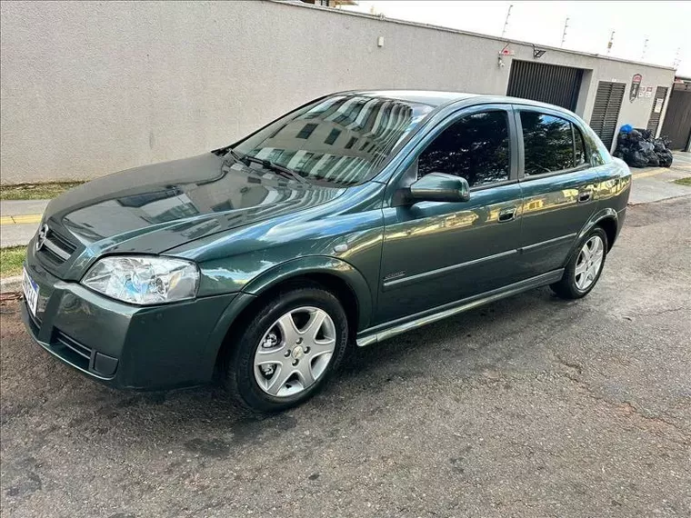 Chevrolet Astra Verde 2