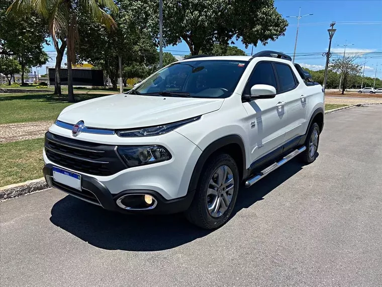 Fiat Toro Branco 4