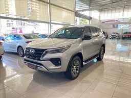 Toyota Hilux SW4