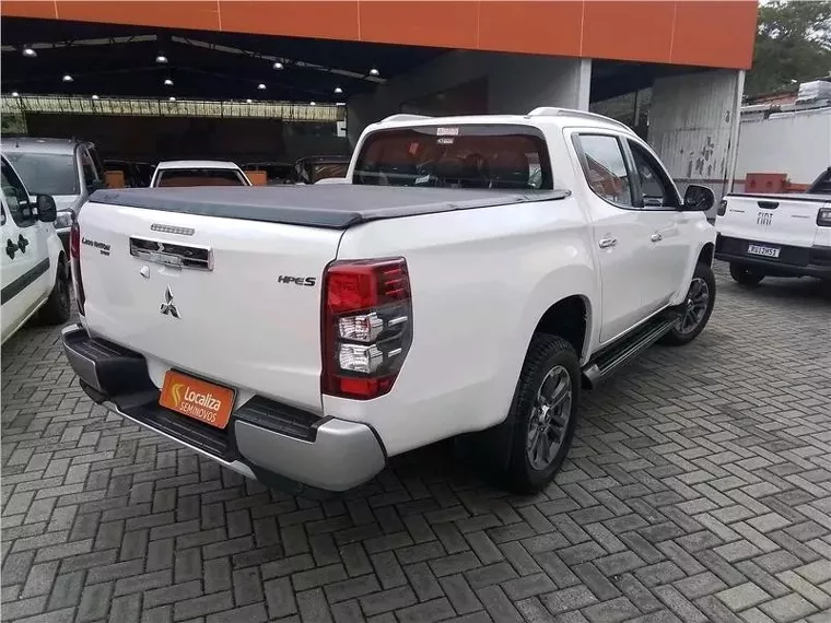 Mitsubishi L200 Triton Branco 2