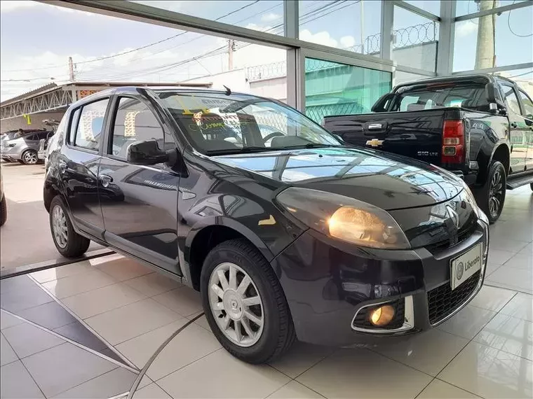 Renault Sandero Preto 5