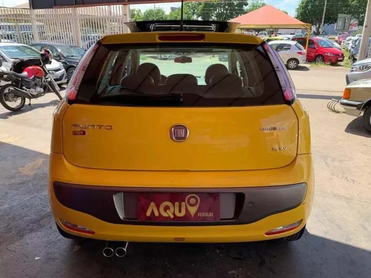 Fiat Punto Amarelo 9