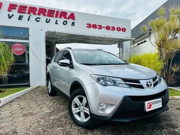 Toyota RAV4 Prata 5