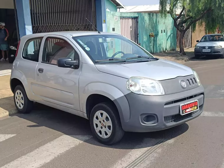 Fiat Uno Prata 1