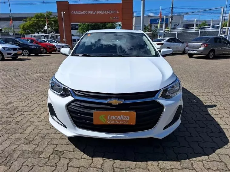 Chevrolet Onix Branco 6