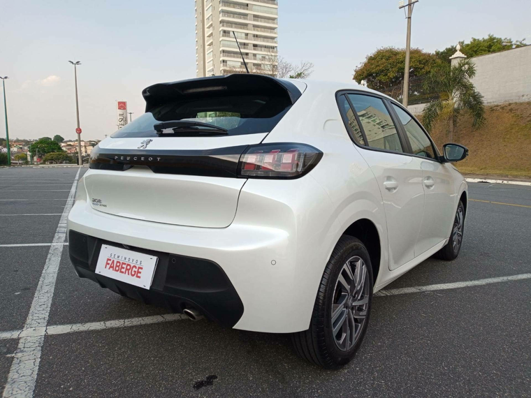 Peugeot 208 Branco 8